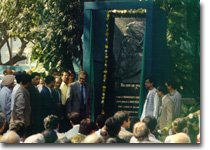 amartya_pressclub.jpg (11260 bytes)